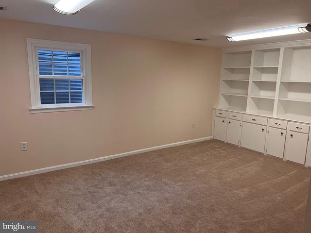 24 MARWOOD CT, Rockville, MD 20850