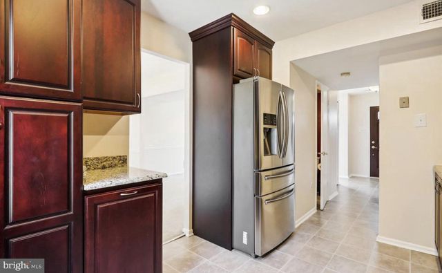 24 MARWOOD CT, Rockville, MD 20850
