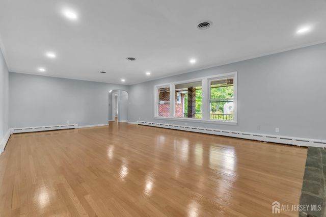 285 Highland Drive, Milltown, NJ 08850