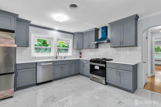 285 Highland Drive, Milltown, NJ 08850