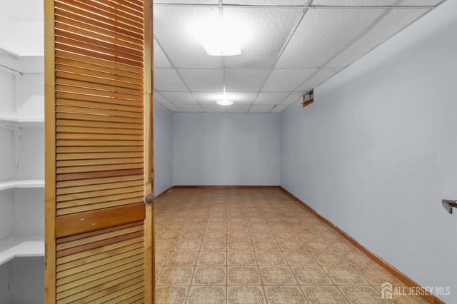 285 Highland Drive, Milltown, NJ 08850
