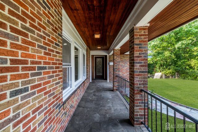 285 Highland Drive, Milltown, NJ 08850