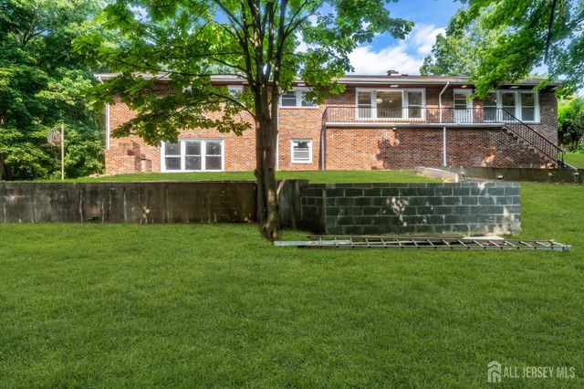 285 Highland Drive, Milltown, NJ 08850
