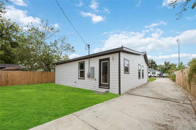 3405 Mount Pleasant Street, Houston, TX 77021