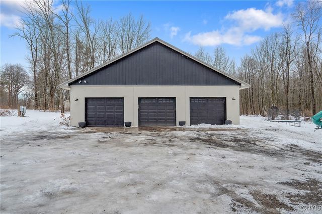 253 Pendergast Road, Granby, NY 13135