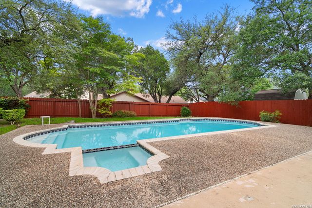 16503 Burr Hill, San Antonio, TX 78247