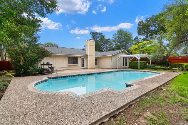 16503 Burr Hill, San Antonio, TX 78247