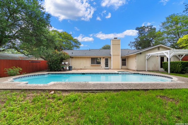 16503 Burr Hill, San Antonio, TX 78247