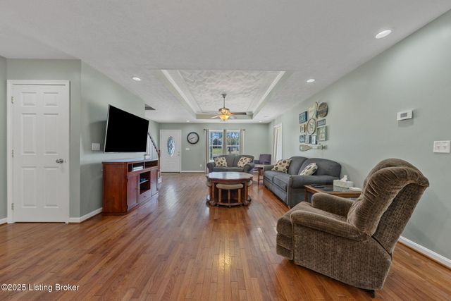 434 Jeanies Way, Cub Run, KY 42729