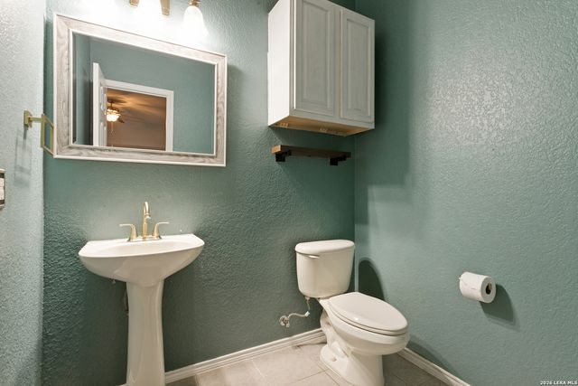 404 CIRCLE STAR RD, Schertz, TX 78154