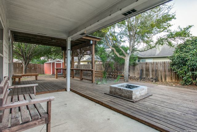 404 CIRCLE STAR RD, Schertz, TX 78154