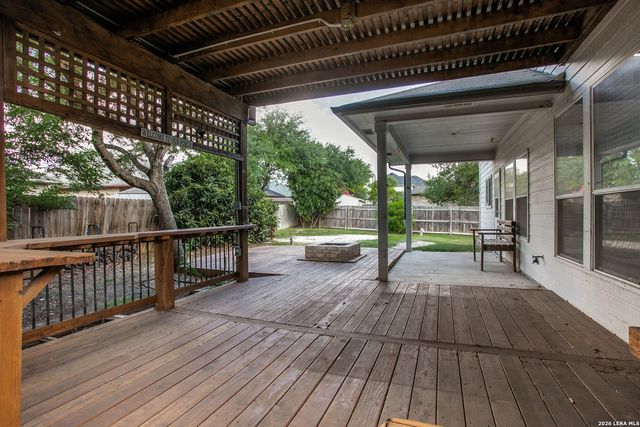 404 CIRCLE STAR RD, Schertz, TX 78154