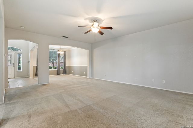 404 CIRCLE STAR RD, Schertz, TX 78154