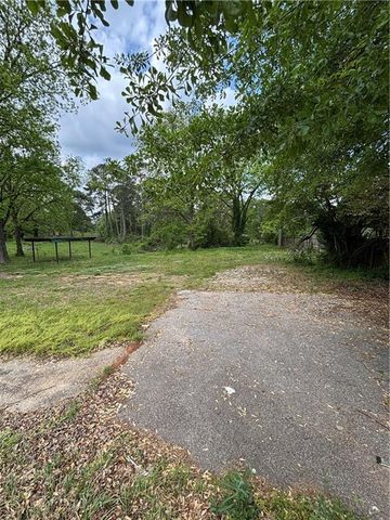 1323 S Hairston Road S, Stone Mountain, GA 30088