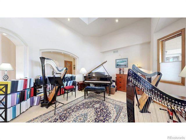 5300 Highlands Drive, Longmont, CO 80503