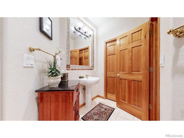 5300 Highlands Drive, Longmont, CO 80503