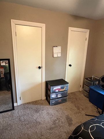 110 Hillcreek Drive, Whitehouse, TX 75791