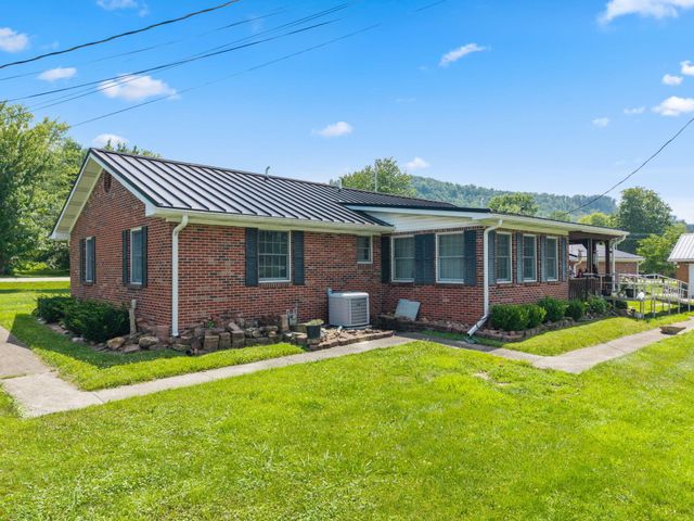 1178 E College Avenue, Stanton, KY 40380
