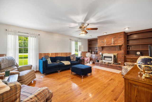 1178 E College Avenue, Stanton, KY 40380