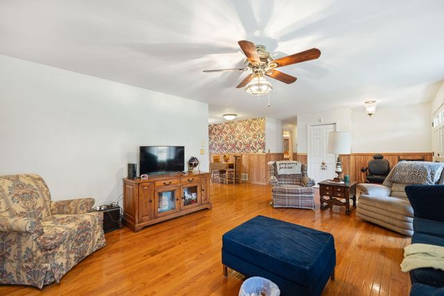 1178 E College Avenue, Stanton, KY 40380