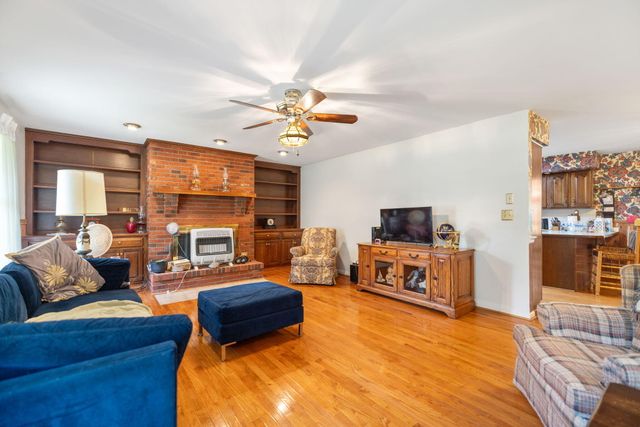 1178 E College Avenue, Stanton, KY 40380