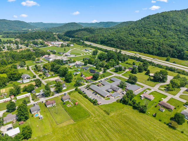 1178 E College Avenue, Stanton, KY 40380