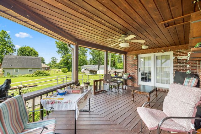1178 E College Avenue, Stanton, KY 40380