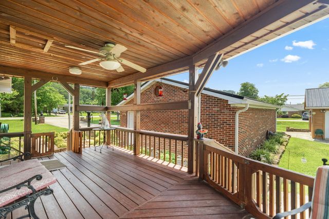 1178 E College Avenue, Stanton, KY 40380