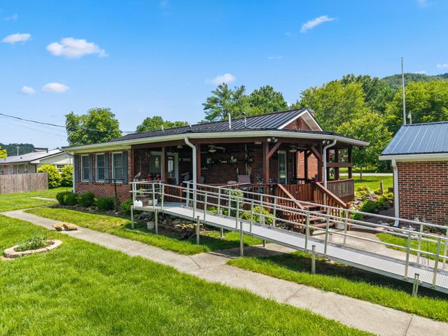 1178 E College Avenue, Stanton, KY 40380