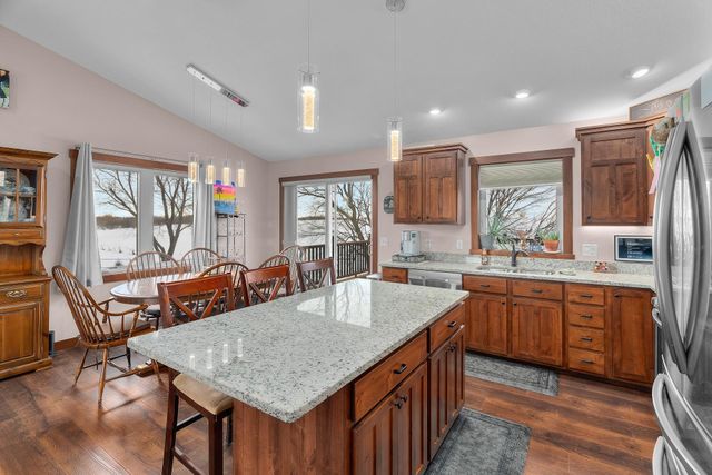 463 Prairie Road, New Richmond, WI 54017