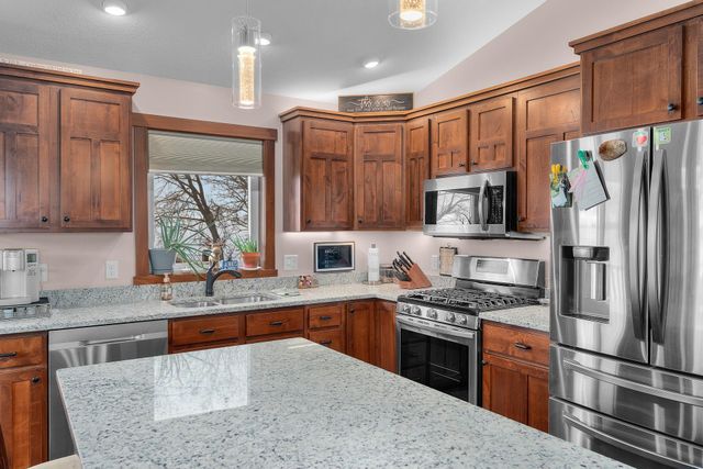 463 Prairie Road, New Richmond, WI 54017