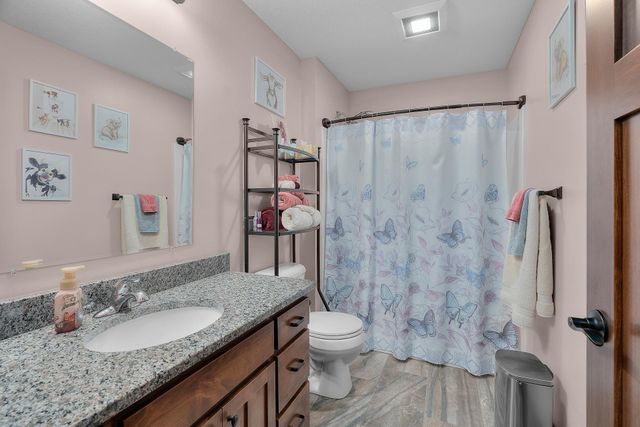 463 Prairie Road, New Richmond, WI 54017