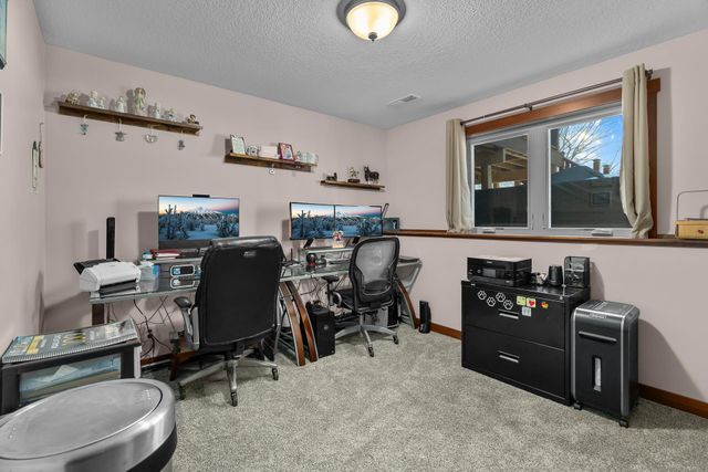 463 Prairie Road, New Richmond, WI 54017