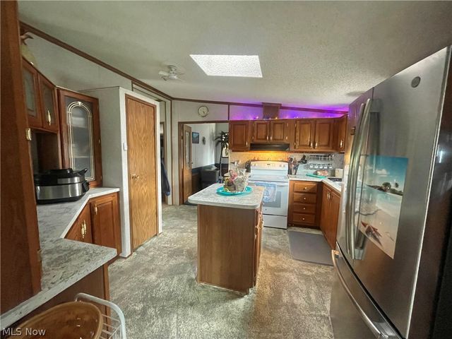 7160 State Route 60, Lowell, OH 45744