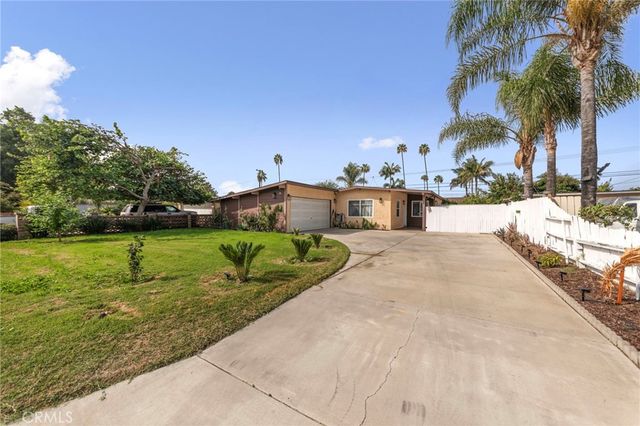 5721 N Rockvale Ave, Azusa, CA 91702