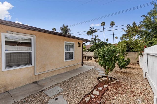 5721 N Rockvale Ave, Azusa, CA 91702