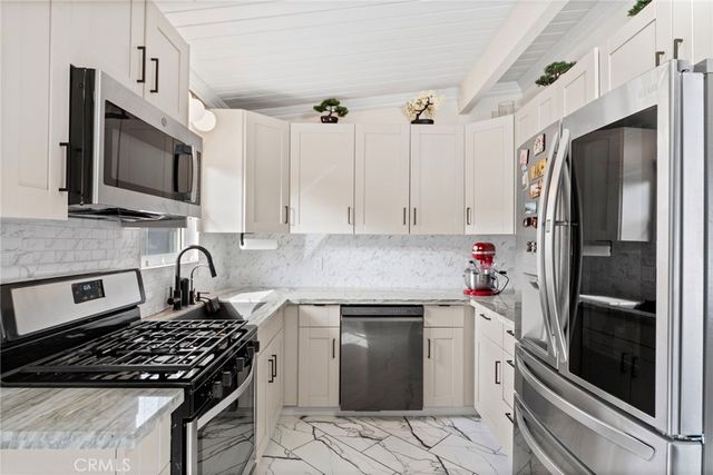5721 N Rockvale Ave, Azusa, CA 91702