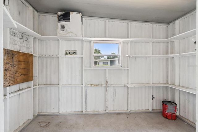 723 VIKING AVENUE, Tavares, FL 32778