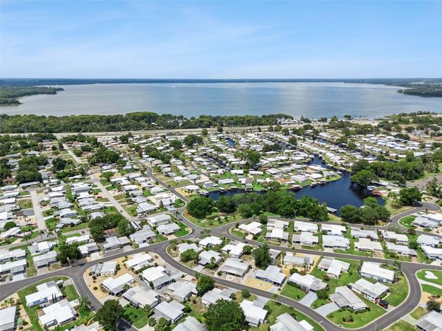 723 VIKING AVENUE, Tavares, FL 32778