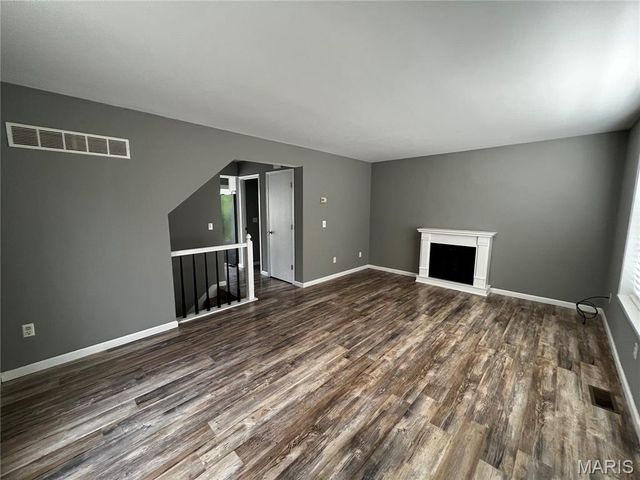 71 Woodlake A, Lake St Louis, MO 63367