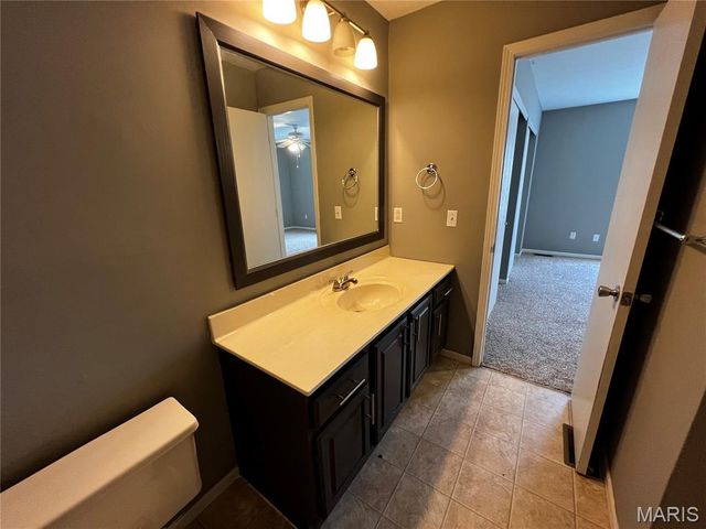 71 Woodlake A, Lake St Louis, MO 63367