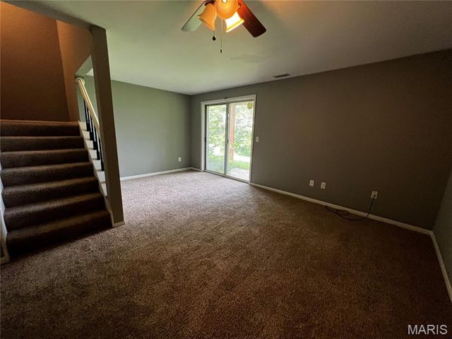 71 Woodlake A, Lake St Louis, MO 63367