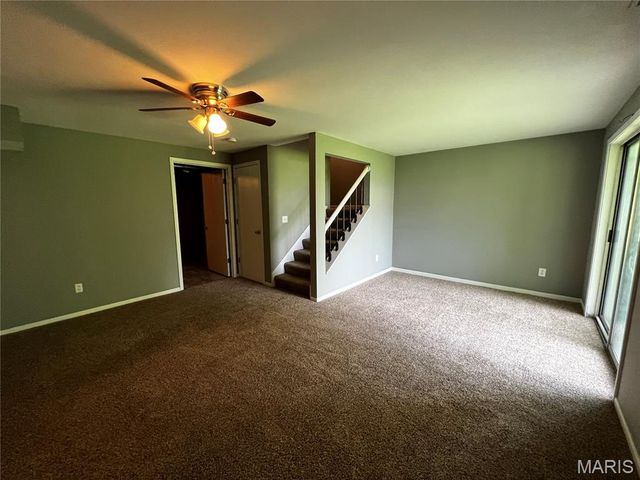 71 Woodlake A, Lake St Louis, MO 63367