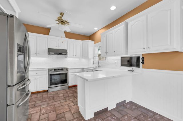 794 Parade Ct, Clarksville, TN 37040