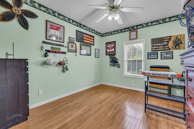 794 Parade Ct, Clarksville, TN 37040
