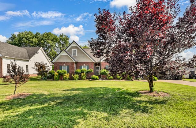 794 Parade Ct, Clarksville, TN 37040