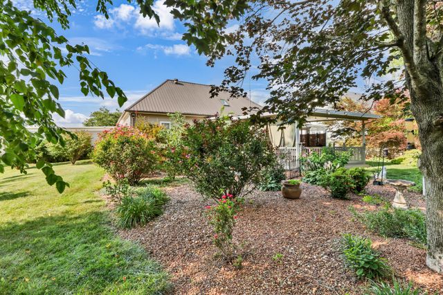 794 Parade Ct, Clarksville, TN 37040