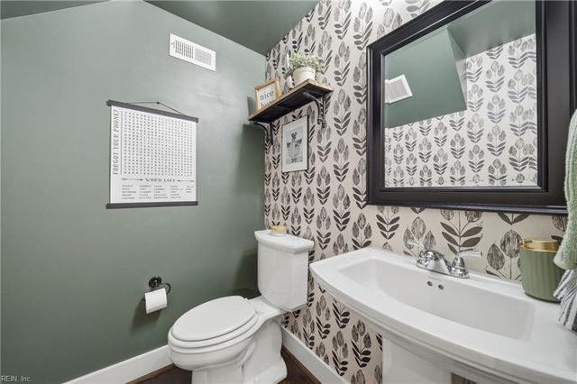 419 Campus DR, Moyock, NC 27958