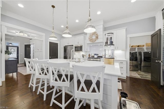 419 Campus DR, Moyock, NC 27958