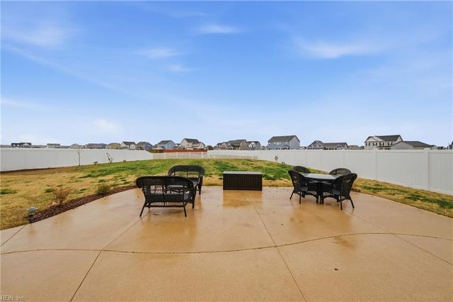 419 Campus DR, Moyock, NC 27958